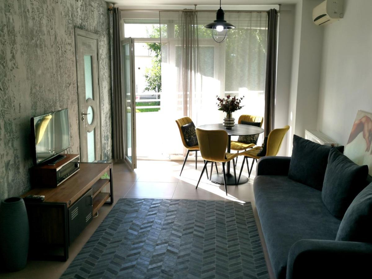 Caraway Apartment Gran Varadino Esterno foto